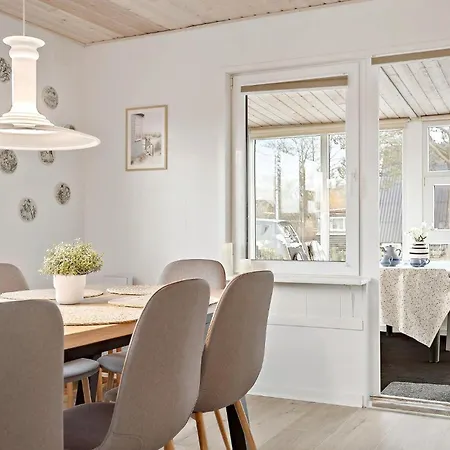 Amazing In With Wifi Holiday home